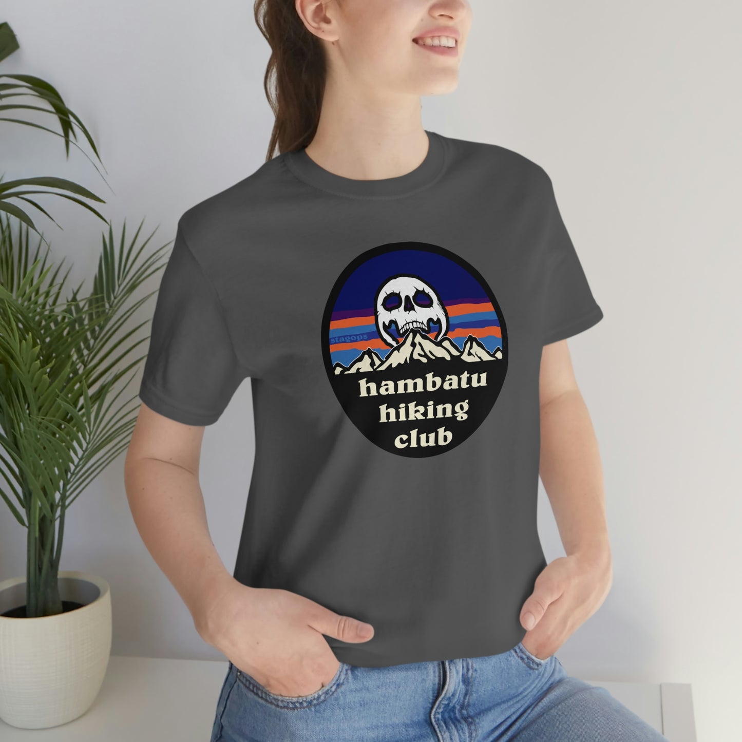 Hambatu hiking club Tee